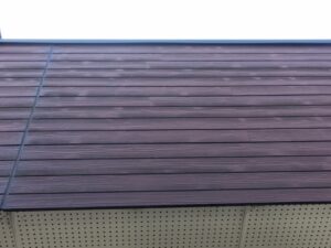 愛西市T様邸 ベランダ外壁部分の色あせと劣化の様子